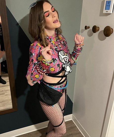 Chloe Moniz model xxx images