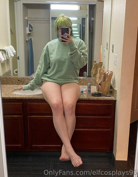 elfcosplays96 erotic pornstar pic