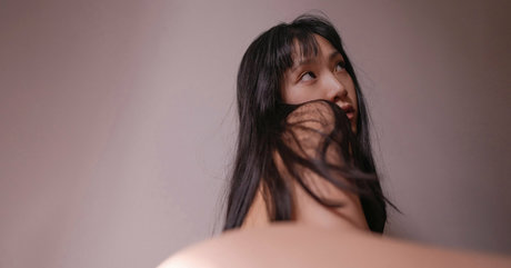 juneliu pretty model photo