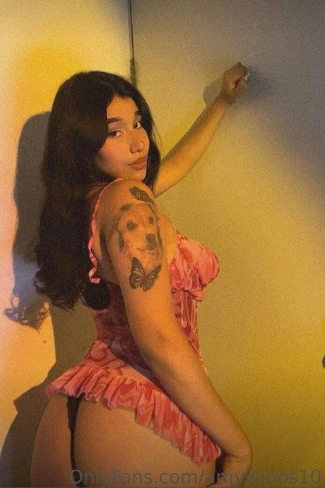 amywinos model erotic gallery