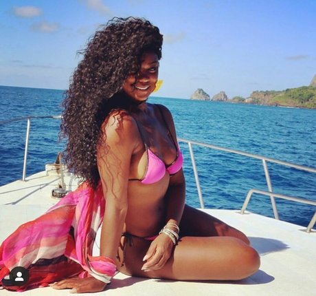 Cris Vianna sexy pornstar photo