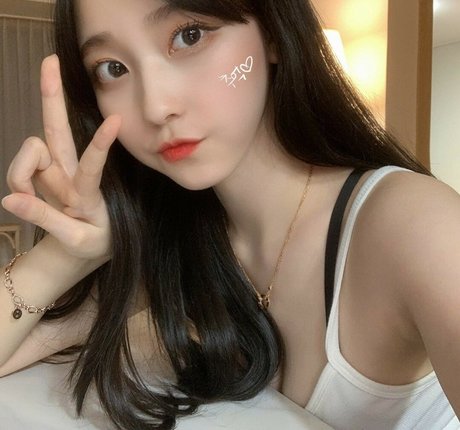 rofvmtm xxx actress gallery