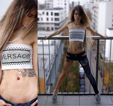 DinaCat model pornographic pictures