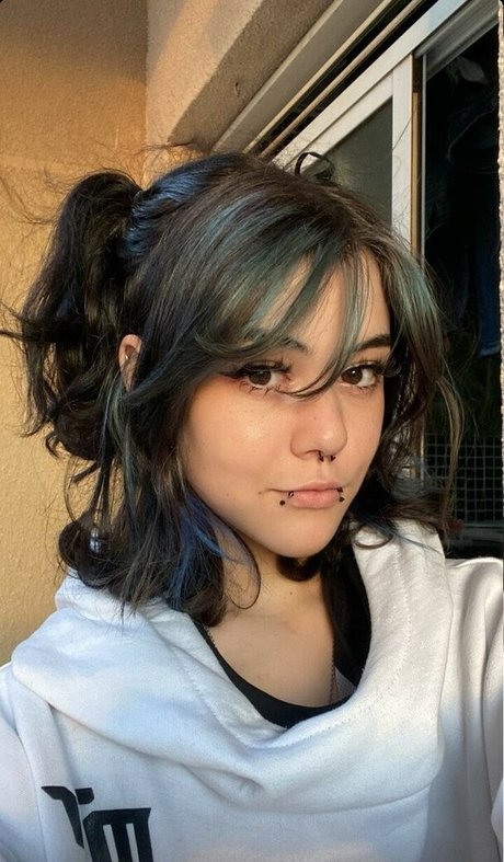 Say Cat Pe sexy actress galleries