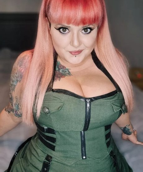 Gothabilly queen nude star gallery