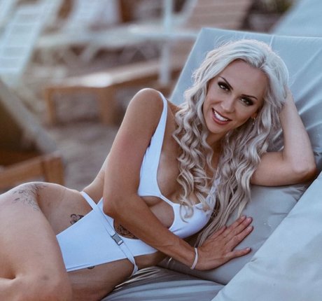 blondymissjuly pornstar exclusive pic