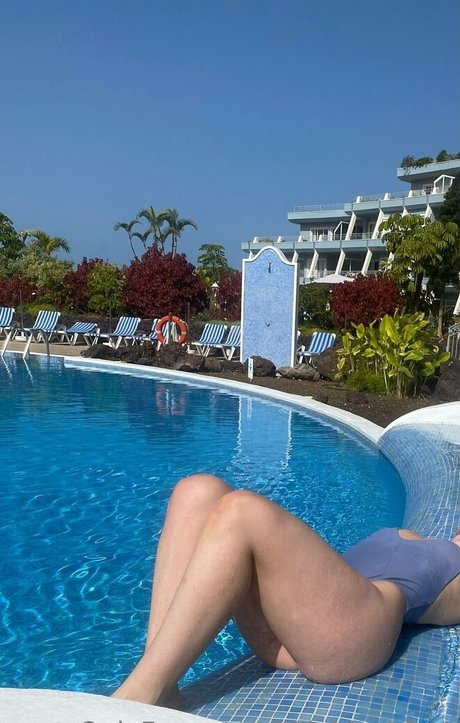 lillieblushfree art actress pic