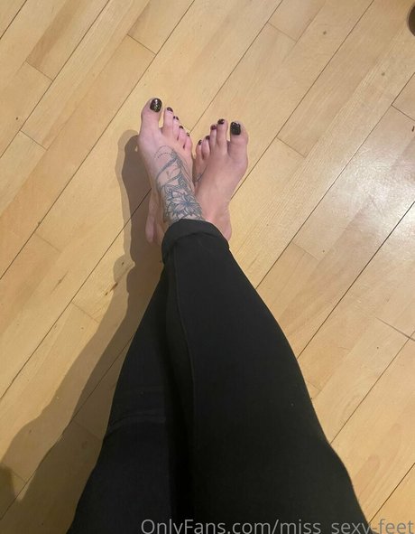 miss sexy feet star nude pictures