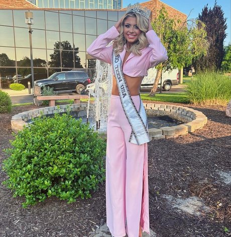 Kylan Darnell nude pornstar pics