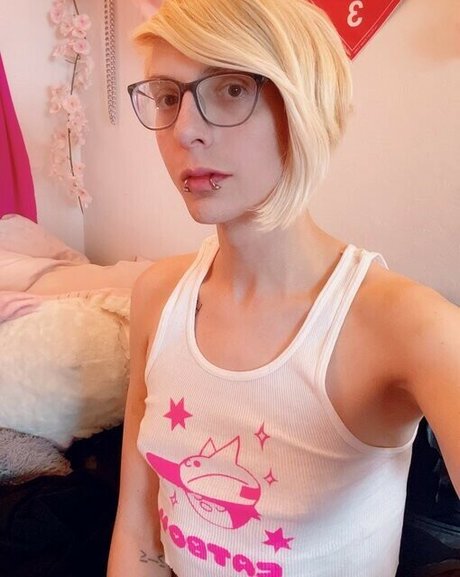 big tits young onlyfans free xxx image