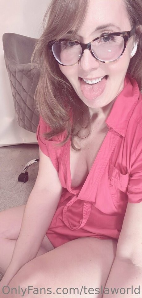 teslaworld star erotic archive