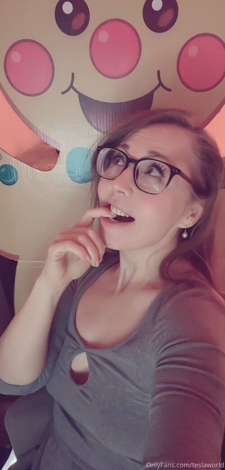 teslaworld porn model photo