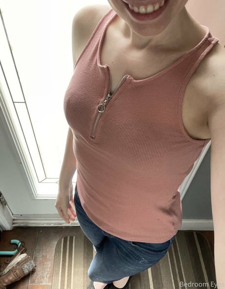 bedroom eyes free sexy pornstar picture