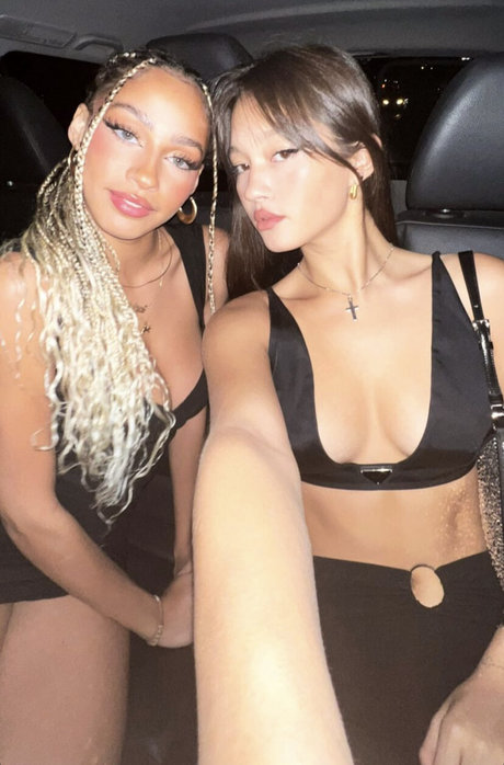 skinny blonde milf onlyfans free images