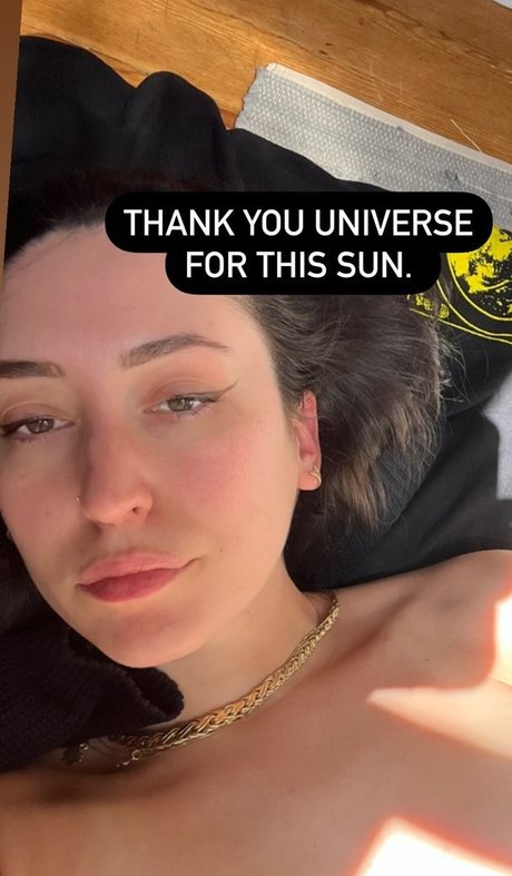 Elohim model sexy pics