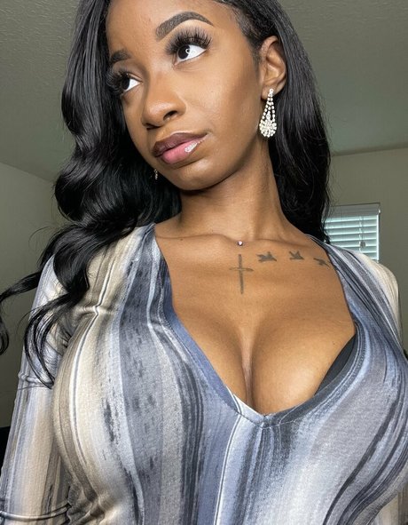 sakifree star xxx photo