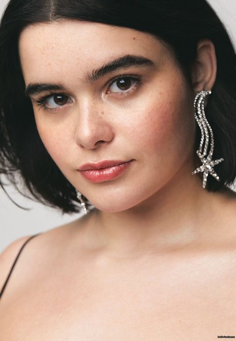 Barbie Ferreira pretty star photo
