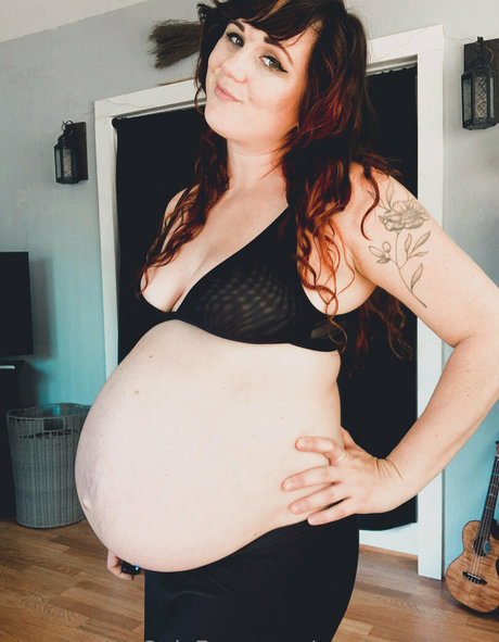 goth trans onlyfans exclusive images