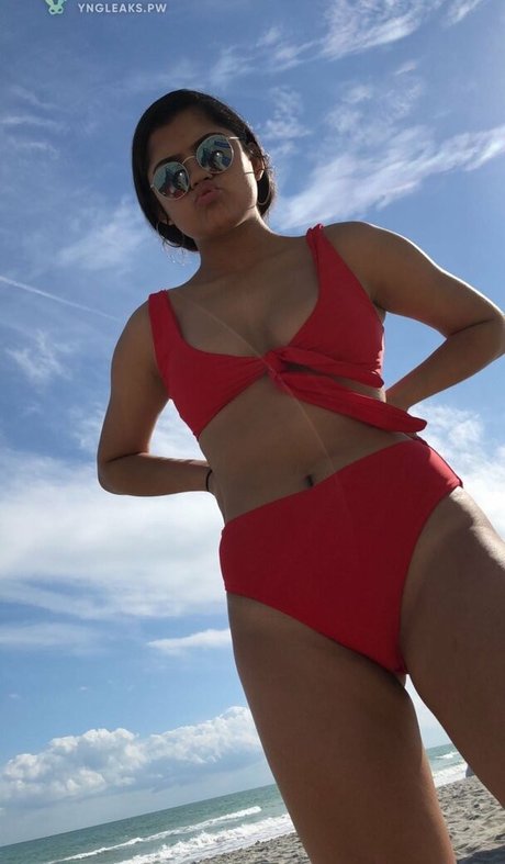 Vicky Escobar star top photo