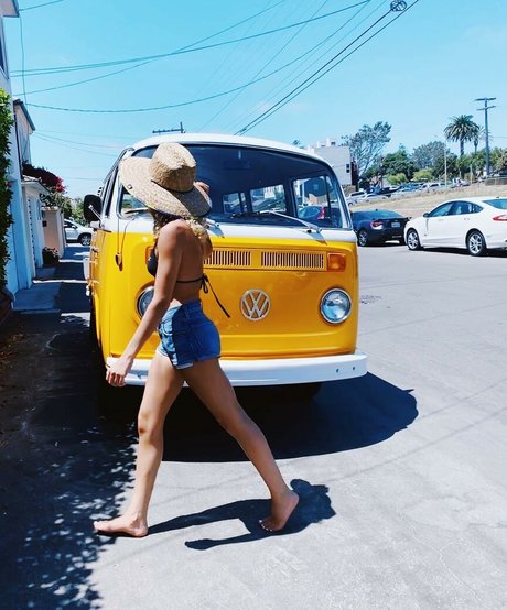 HannaH adult model images