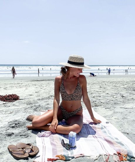 HannaH xxx actress galleries