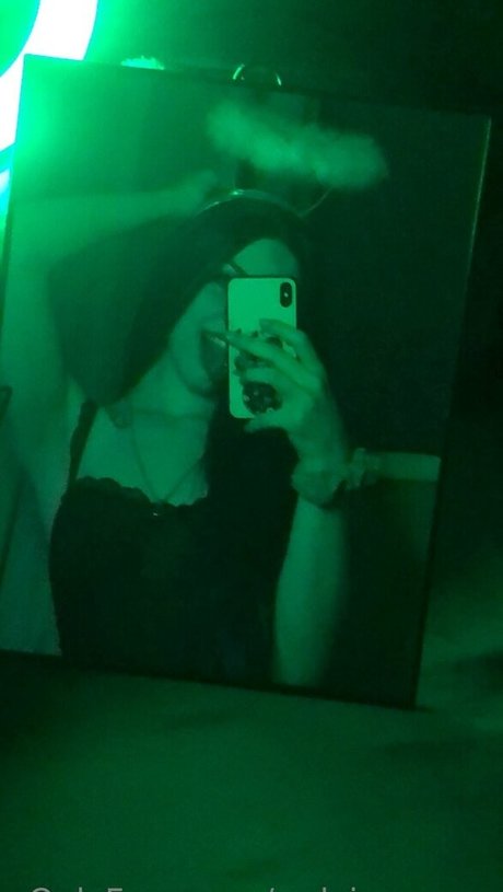 redvixenxxxx adult model images