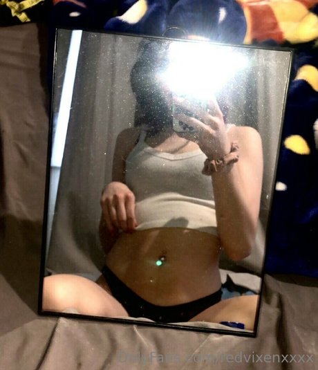 redvixenxxxx pornographic actress images