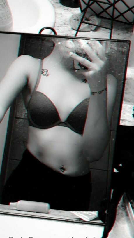 redvixenxxxx beautiful pornstar photos