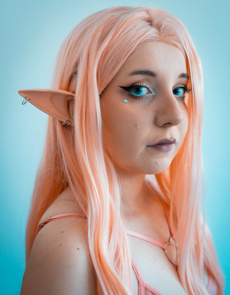 titoborsa free model high quality photos