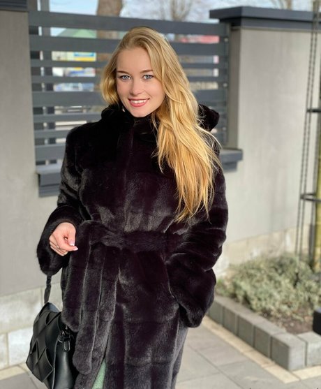 irene naughty angel best model picture