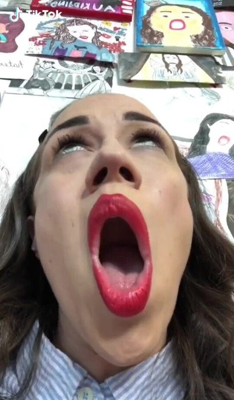 Colleen Ballinger best pornstar pic