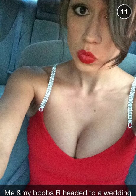 Colleen Ballinger exclusive star photo