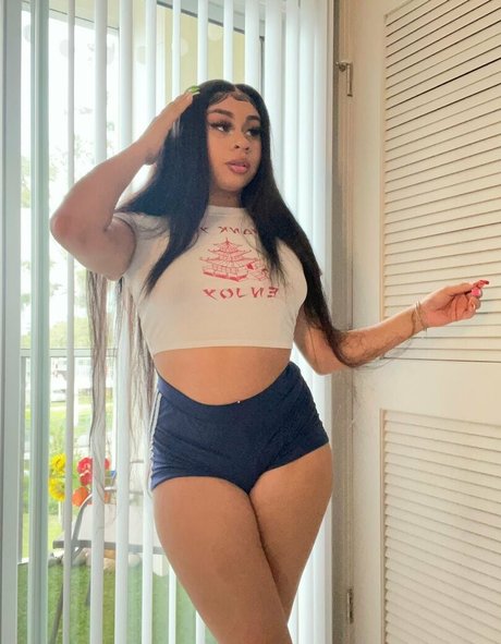 bbygshai model naked photos