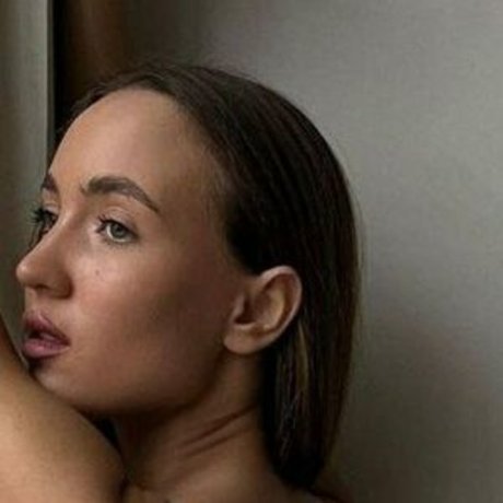 Queenleggings pornstar adult archive