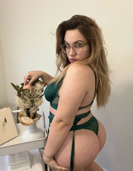 Keira June model nice img