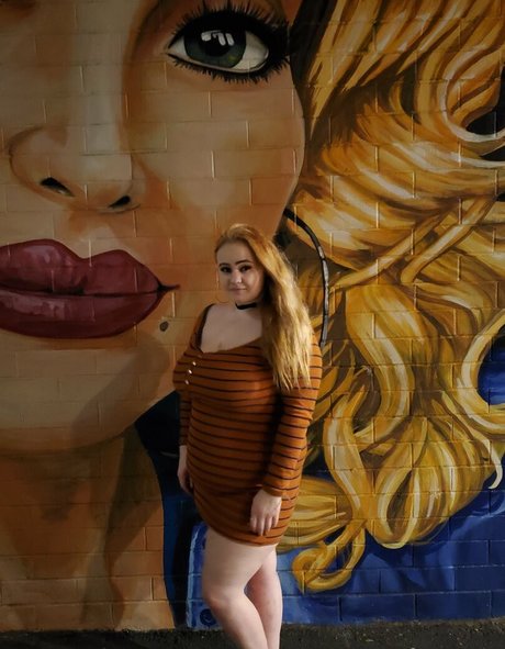 ashtonivey hot star pictures