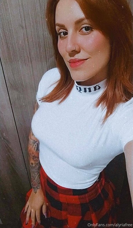 alyriafree star xxx photo