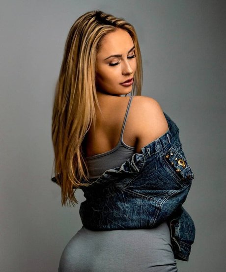 white ass onlyfans adult gallery