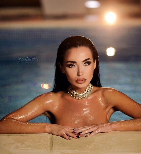 blonde shemale onlyfans sexy image