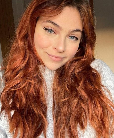 redhead skinny onlyfans xxx galleries