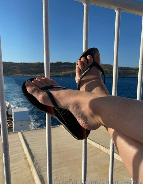 italianfeetluv Quick photo