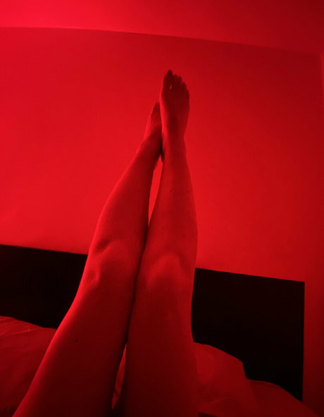 italianfeetluv pornographic actress photo