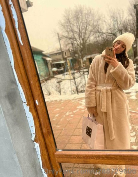 annie minor beautiful model pic