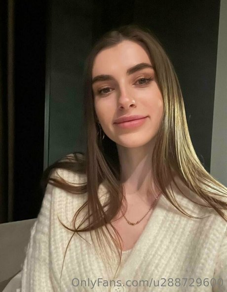 annie minor nude actress galleries