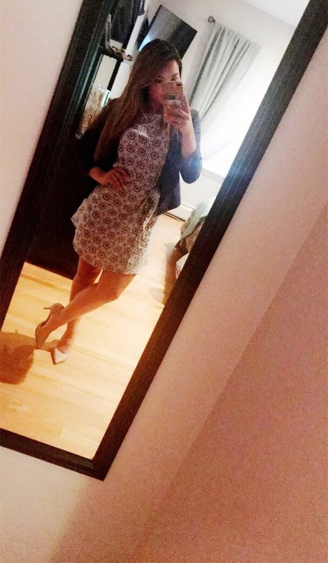 Lizzy Decologero star best photos