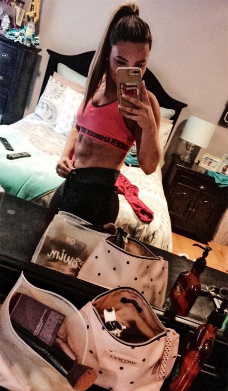 cute onlyfans erotic pic