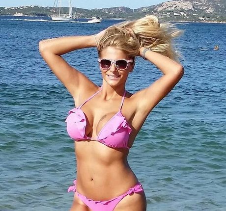 Francesca Cipriani sexy pornstar pictures