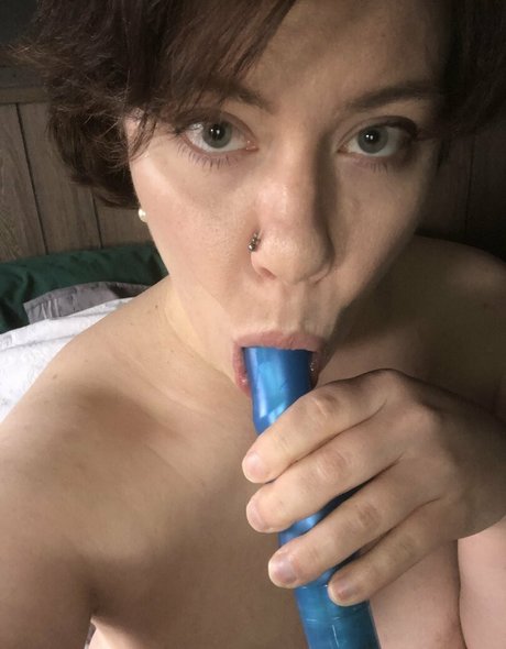 jennikatfree star img