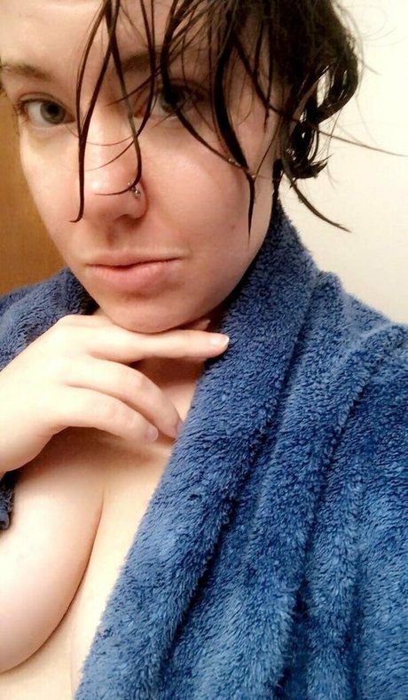 jennikatfree exclusive model img