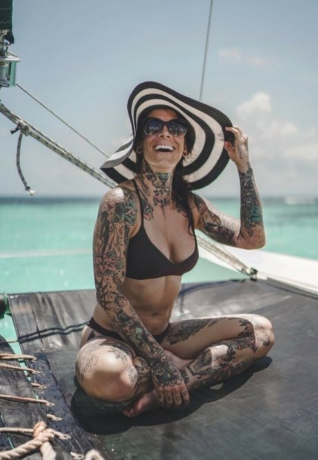 Chloie Jonsson pornstar hot image